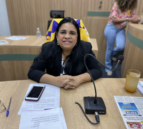 Patricia da Sa&uacute;de solicita mutir&atilde;o de colonoscopia e instala&ccedil;&atilde;o de lombada para mais seguran&ccedil;a no tr&acirc;nsito