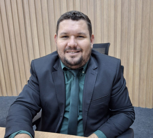 Jucleber Bim apresenta indica&ccedil;&otilde;es para revitaliza&ccedil;&atilde;o da sinaliza&ccedil;&atilde;o urbana e incentivo &agrave; ci&ecirc;ncia nas escolas