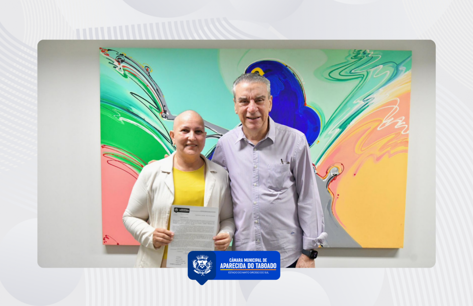 Vereadora Claudia Padim entrega of&iacute;cios e garante recurso para projeto social