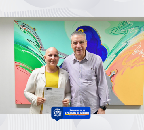 Vereadora Claudia Padim entrega of&iacute;cios e garante recurso para projeto social